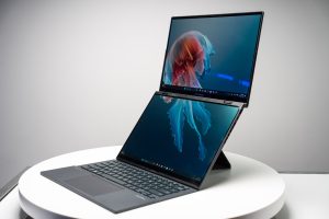 ASUS Zenbook Duo tv